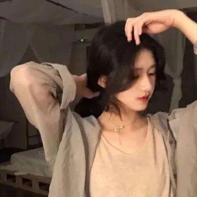染成茜色的坂道